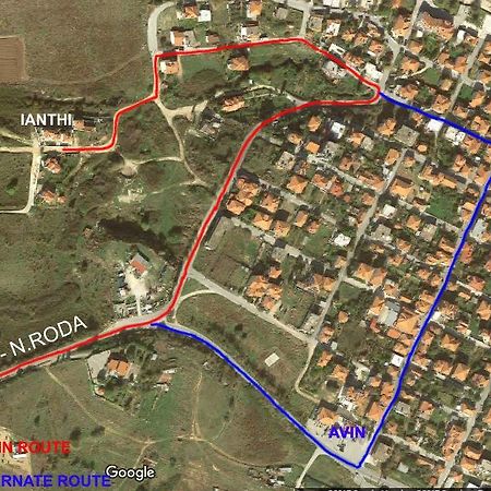 Ianthi Maisonettes Nea Roda Luaran gambar