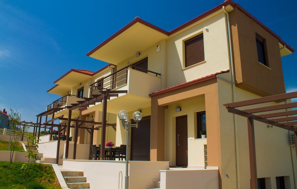 Ianthi Maisonettes Nea Roda Luaran gambar